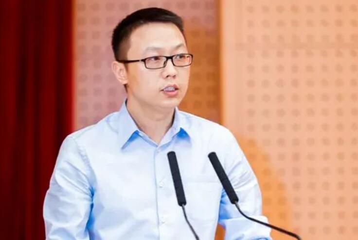 阿里新任CEO吴泳铭：用户为先、AI驱动
