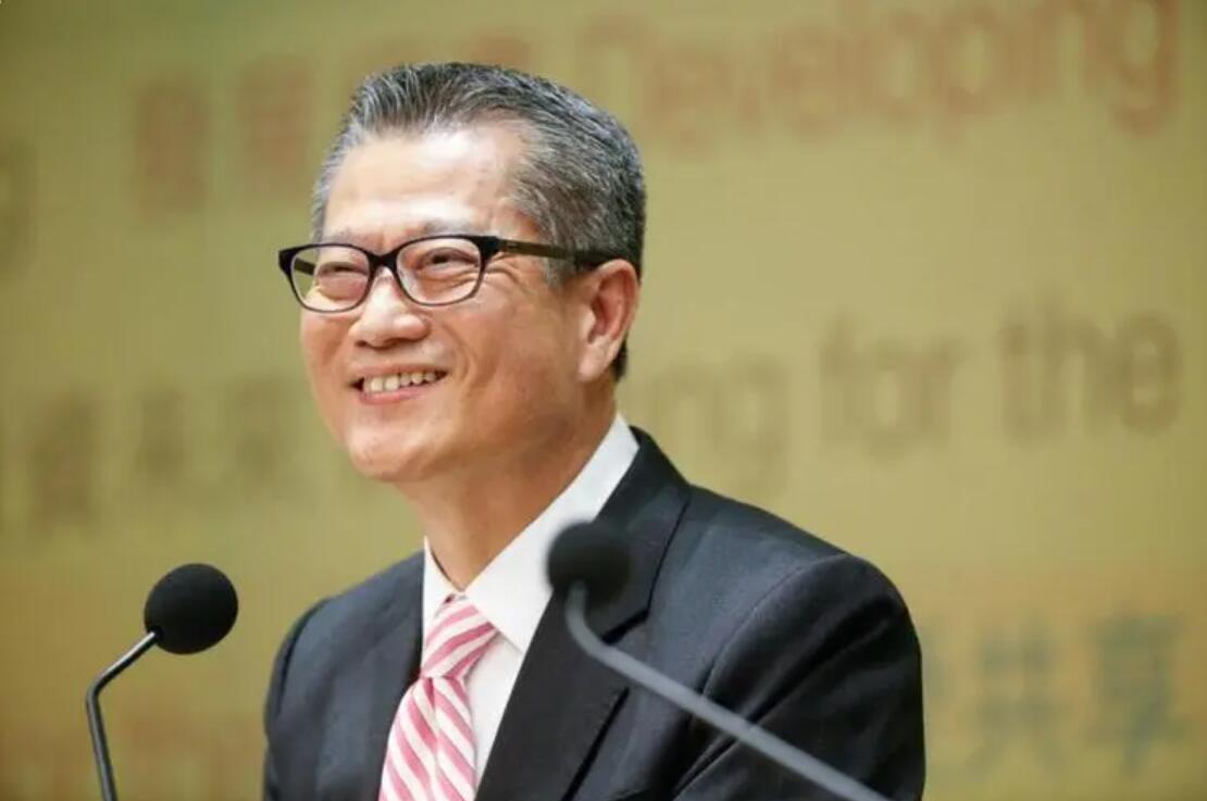 陈茂波：香港正全力推进北部都会区和交椅洲人工岛等发展项目，未来基建投资额巨大