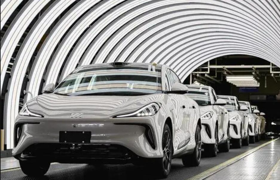 报告：2023年中国电动汽车相关产业对外直接投资规模有望创新高