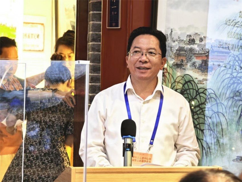 丹青绘中轴 文脉永传承  &mdash;&mdash;&ldquo;庆祝北京中轴线申遗成功一周年&middot;杨留义北京中轴线城市山水画展&rdquo;在京开幕(图2)