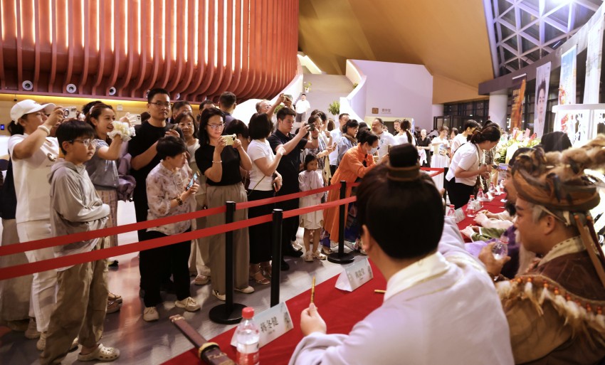 “官为民役”千年回响 民族歌剧新翻柳枝——专家、观众热议民族歌剧《柳柳州》(图6)