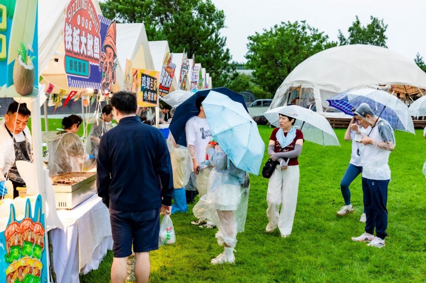 影视IP赋能文旅消费，2025怀柔国潮文化季面包电影市集精彩启幕(图2)