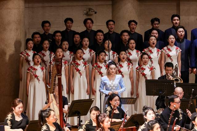 民族交响《云横秦岭》晋京首演:奏响中华父亲山的精神史诗(图3) 民族交响《云横秦岭》晋京首演:奏响中华父亲山的精神史诗(图3)