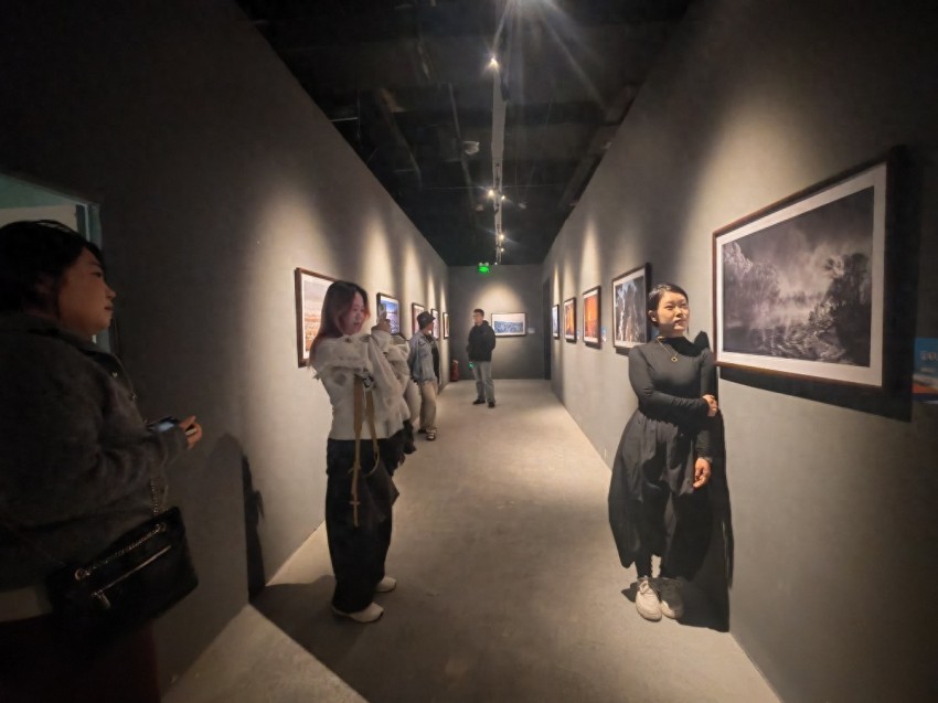 &ldquo;大美伊春&middot;魅力丰林&rdquo;四季风光摄影作品展亮相天津(图1)