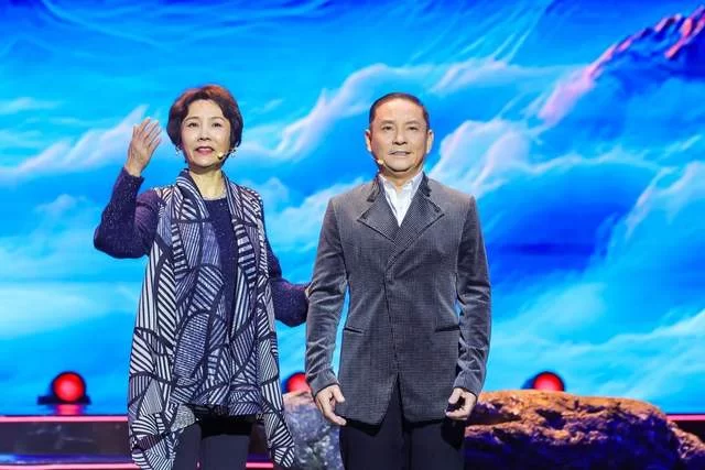 群星荟萃共绘马年新春诗意画卷,CETV诗意中国春晚录制圆满成功(图23) 群星荟萃共绘马年新春诗意画卷,CETV诗意中国春晚录制圆满成功(图23)