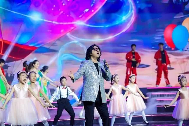 群星荟萃共绘马年新春诗意画卷,CETV诗意中国春晚录制圆满成功(图32) 群星荟萃共绘马年新春诗意画卷,CETV诗意中国春晚录制圆满成功(图32)