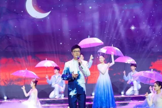 群星荟萃共绘马年新春诗意画卷,CETV诗意中国春晚录制圆满成功(图29) 群星荟萃共绘马年新春诗意画卷,CETV诗意中国春晚录制圆满成功(图29)