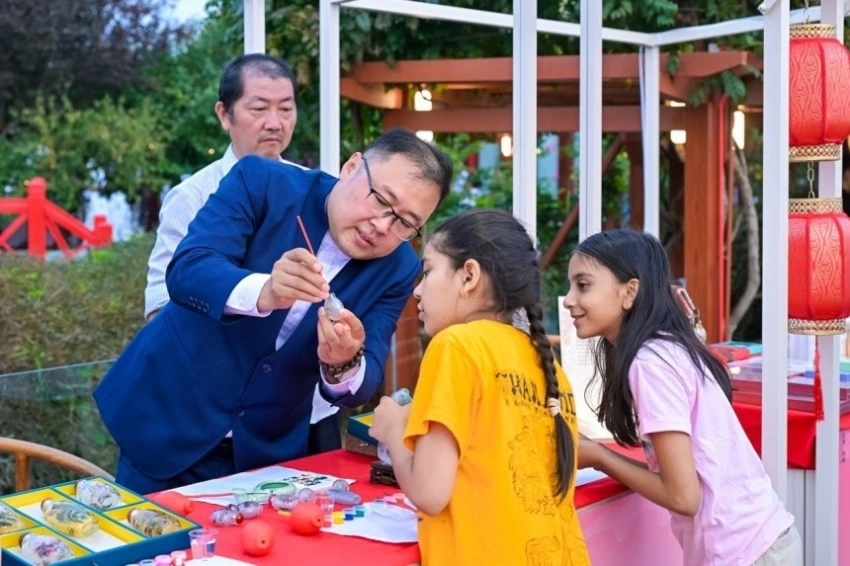 观坛赏月 珠连五洲——2026第九届北京红桥国际珍珠文化节正式启幕(图6) 观坛赏月 珠连五洲——2026第九届北京红桥国际珍珠文化节正式启幕(图6)
